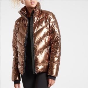 Athlete Lofty metallic bronze down jacket